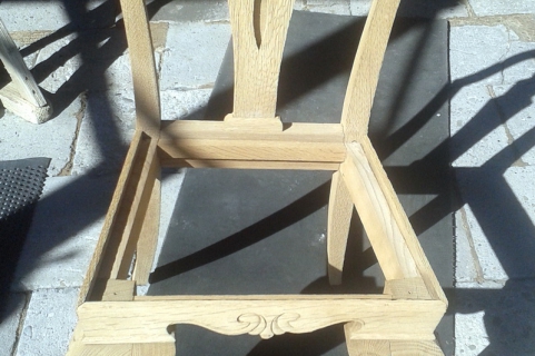 Krzesło drewniane po